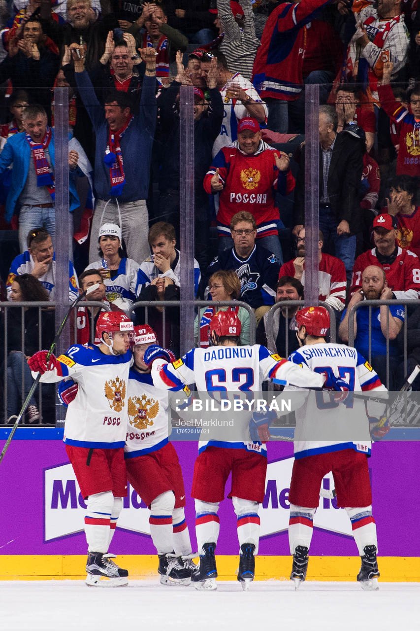 Rysslands Artemi Panarin, Nikita Gusev, Evgeni Dadonov och