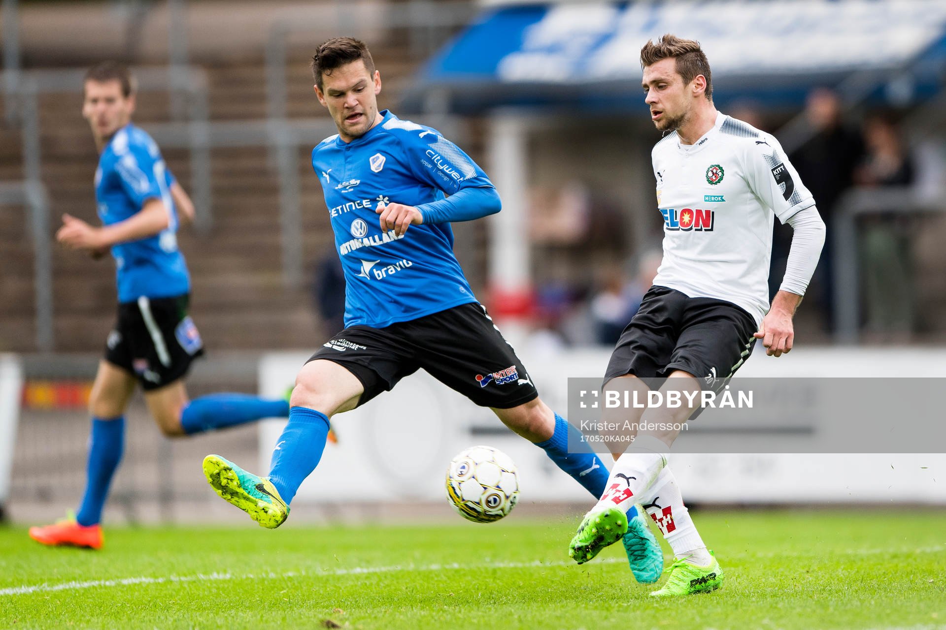 Halmstads Ivo Pekalski och Örebros Filip Rogic