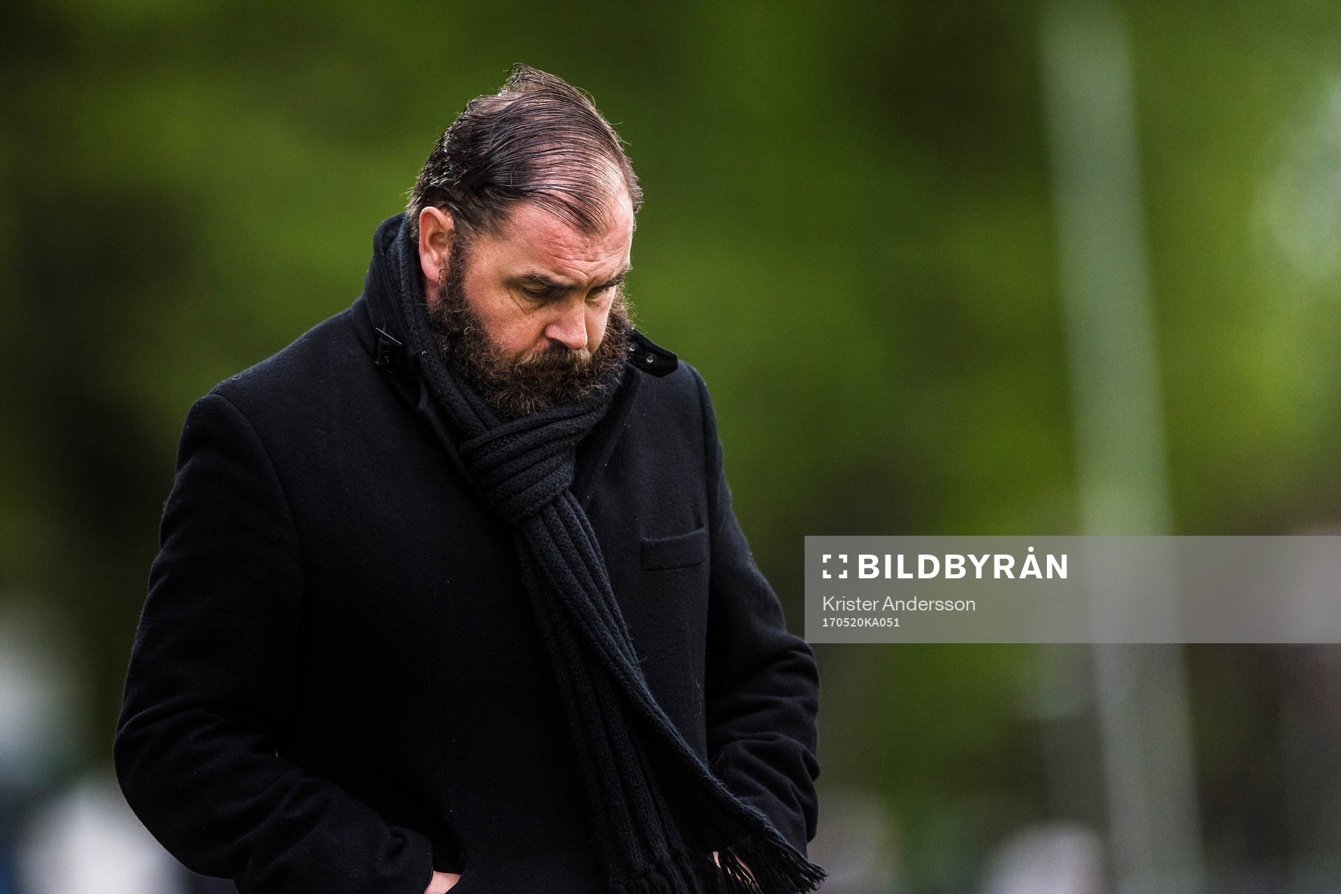 Örebros tränare Alexander Axén deppar