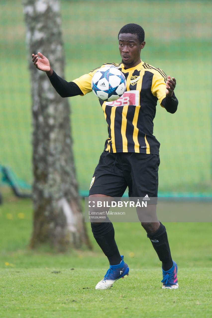 IFK Hässleholms Kojo Annor i matchen i division 2 mellan