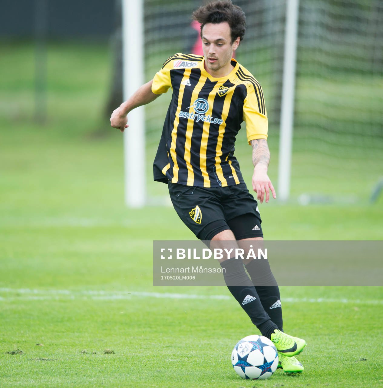 IFK Hässleholms Karim Al-Asi i matchen i division 2 mellan