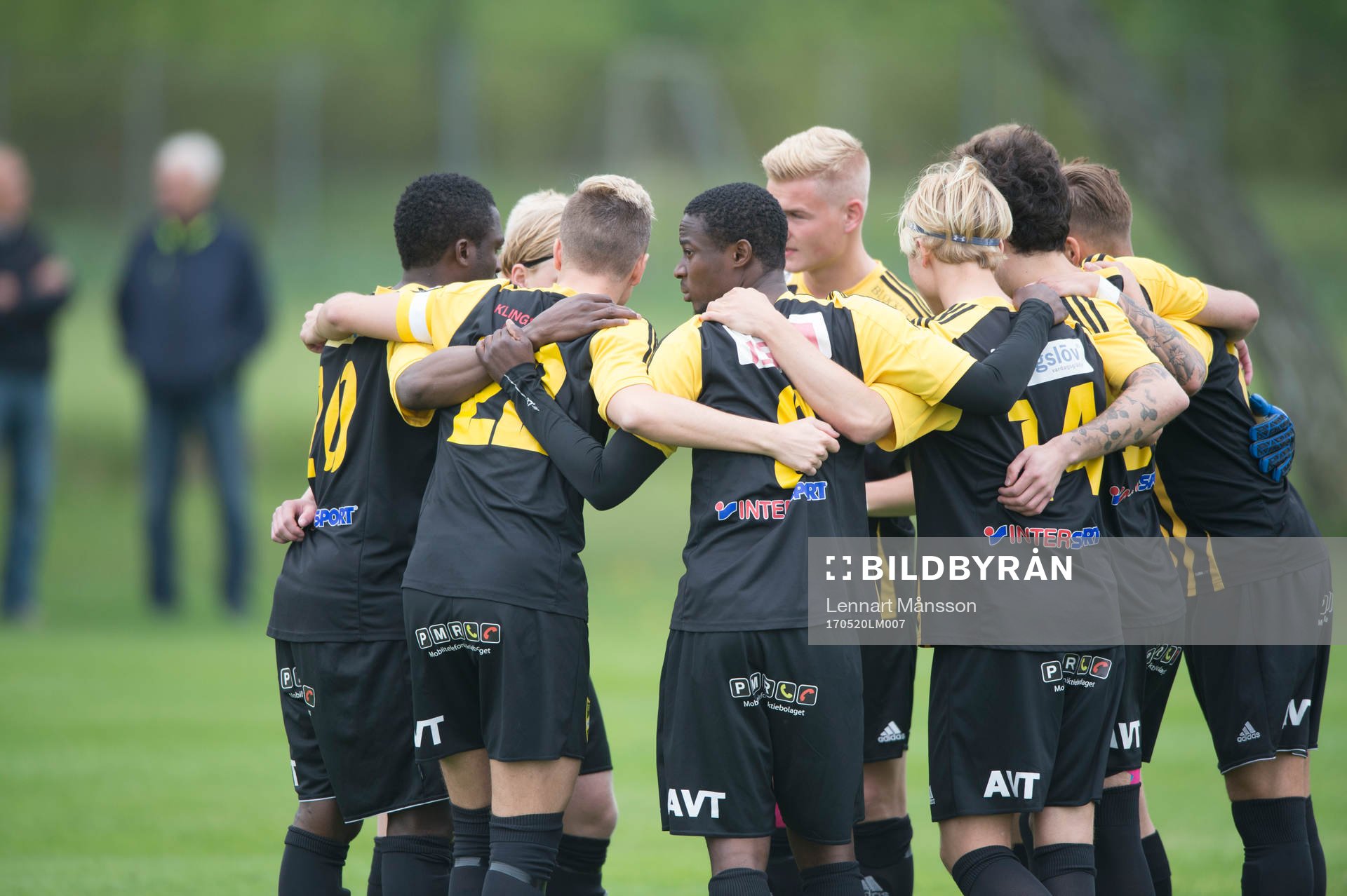 IFK Hässleholm laddar i matchen i division 2 mellan IFK