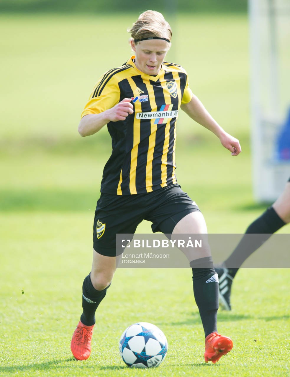 IFK Hässleholms Philip Bengtsson i matchen i division 2