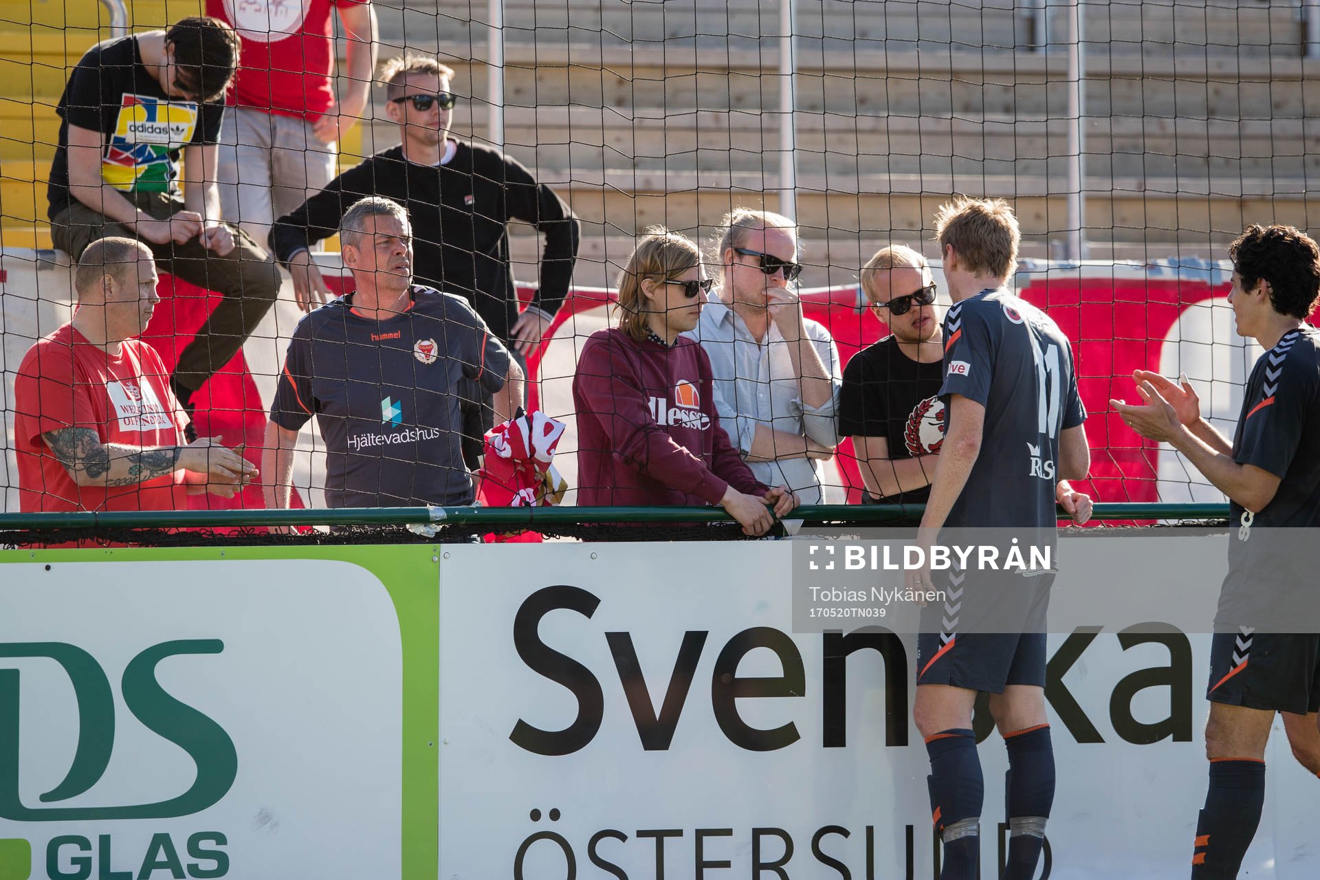 Kalmars spelare tackar fansen
