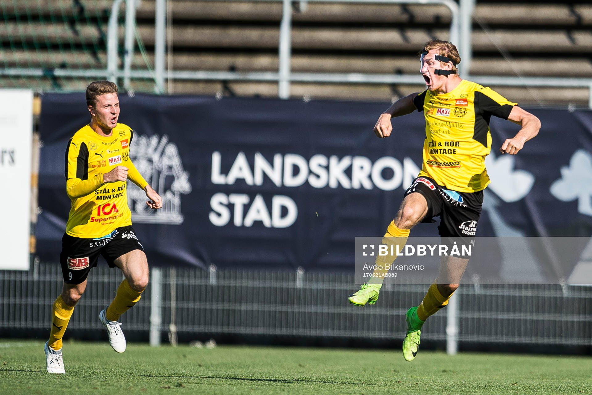 Mjällbys Axel Andersson jublar