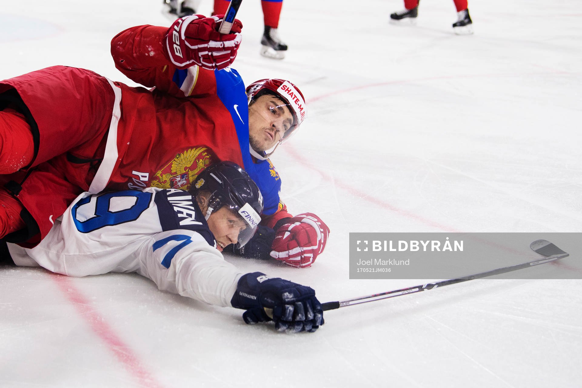 Rysslands Bogdan Kiselevich ligger över Finlands