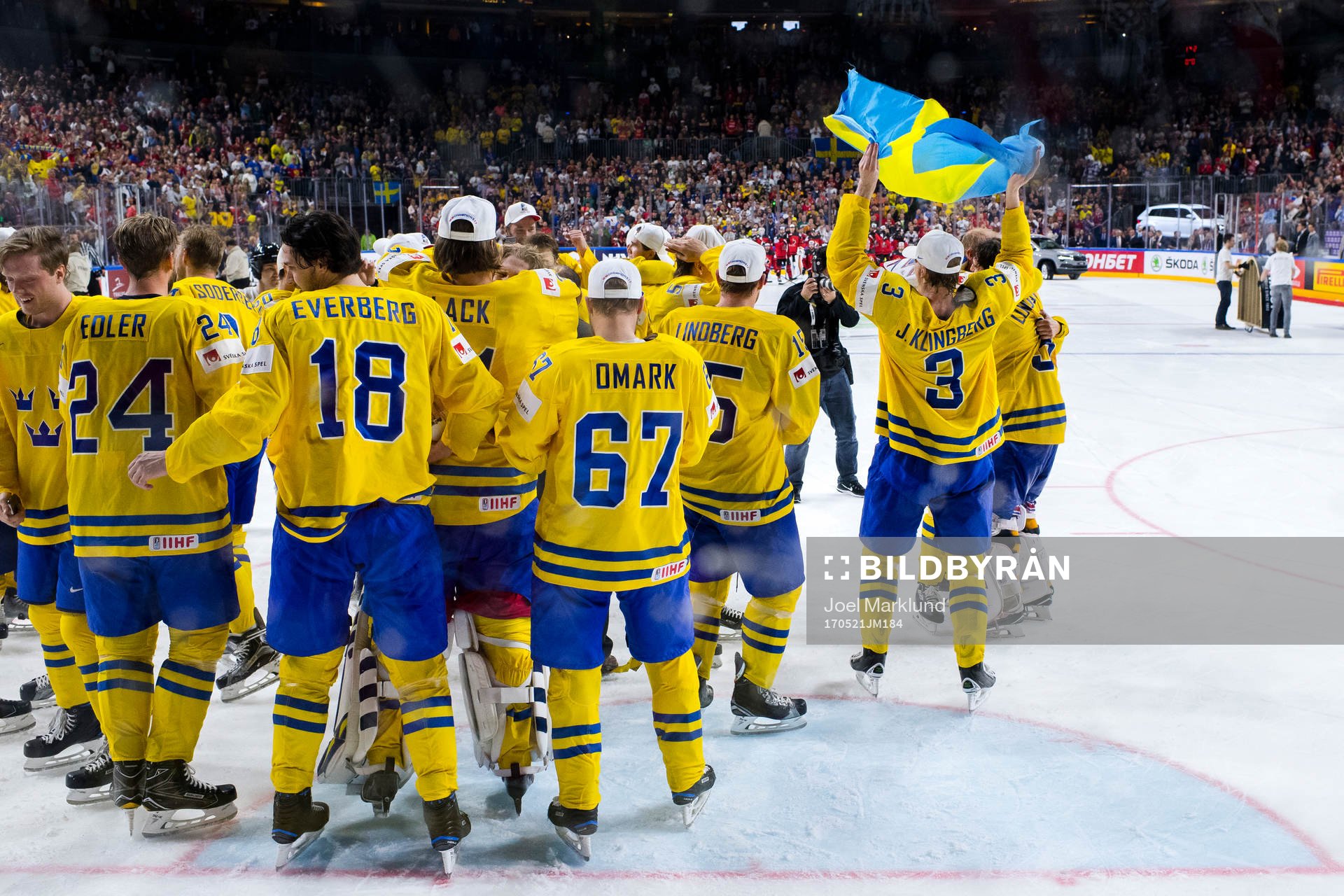 Sveriges spelare jublar