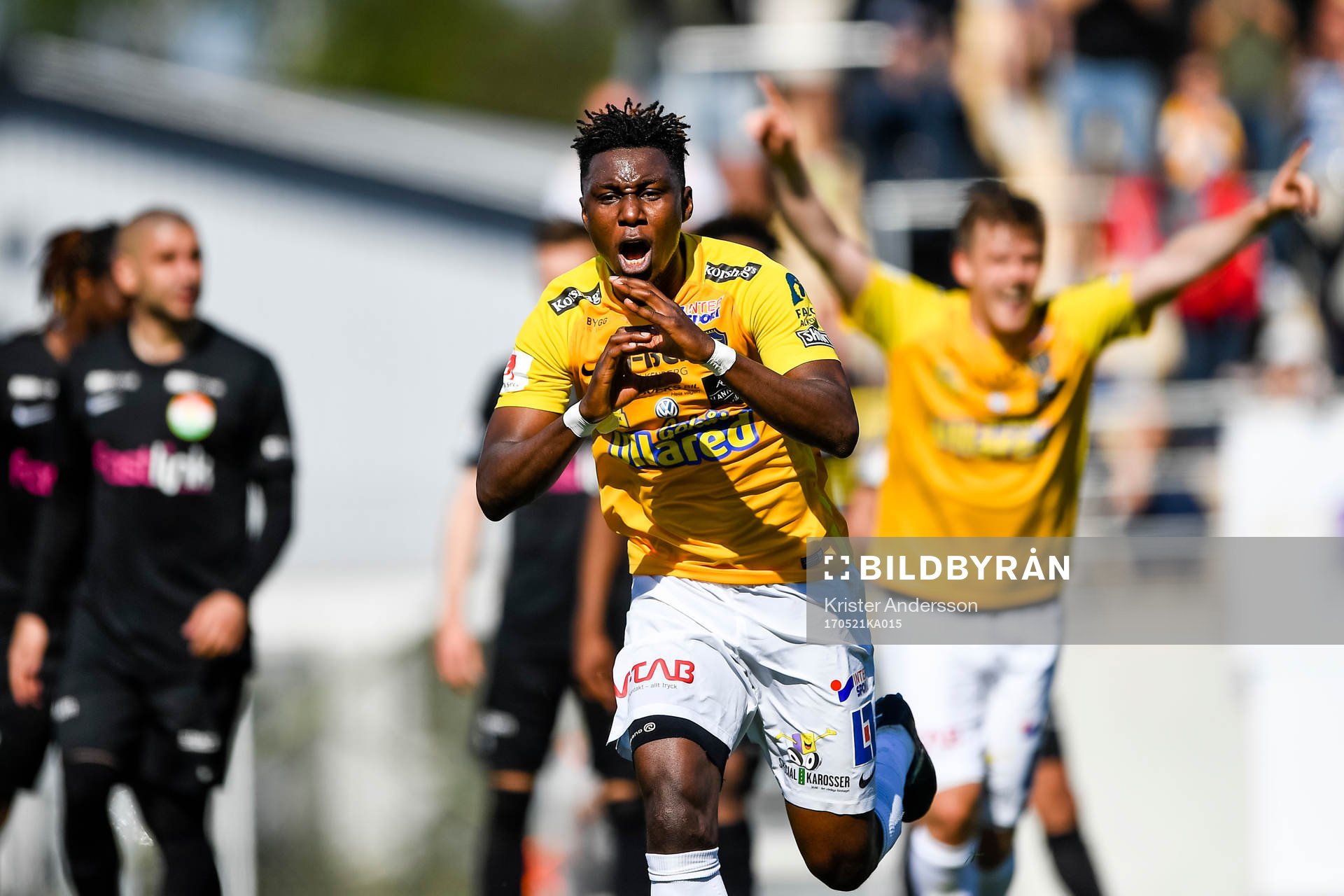 Falkenbergs Dominic Chatto jublar