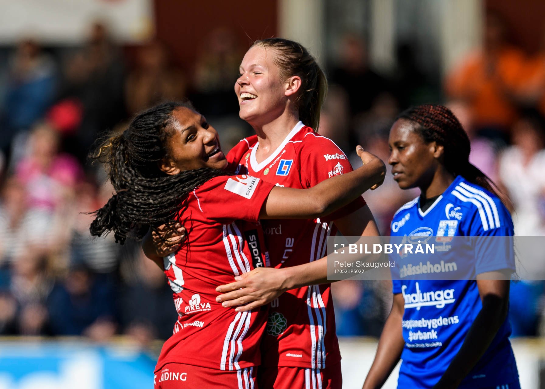 Piteås Nina Jakobsson (h) jublar