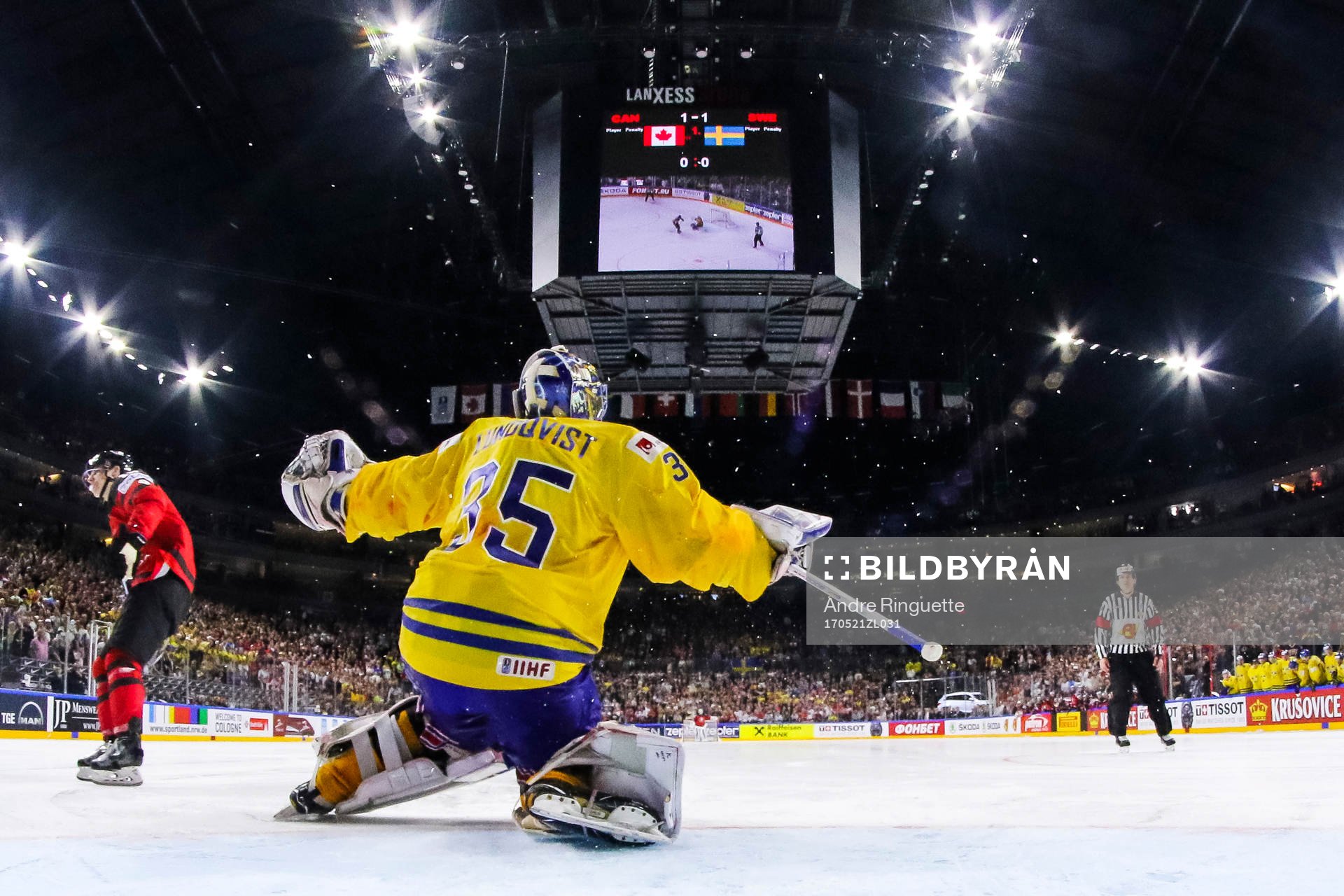 Sveriges målvakt Henrik Lundqvist med avgörande