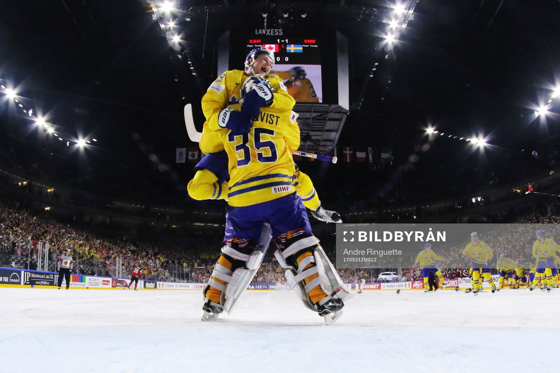 Sveriges målvakt Henrik Lundqvist och William Nylander