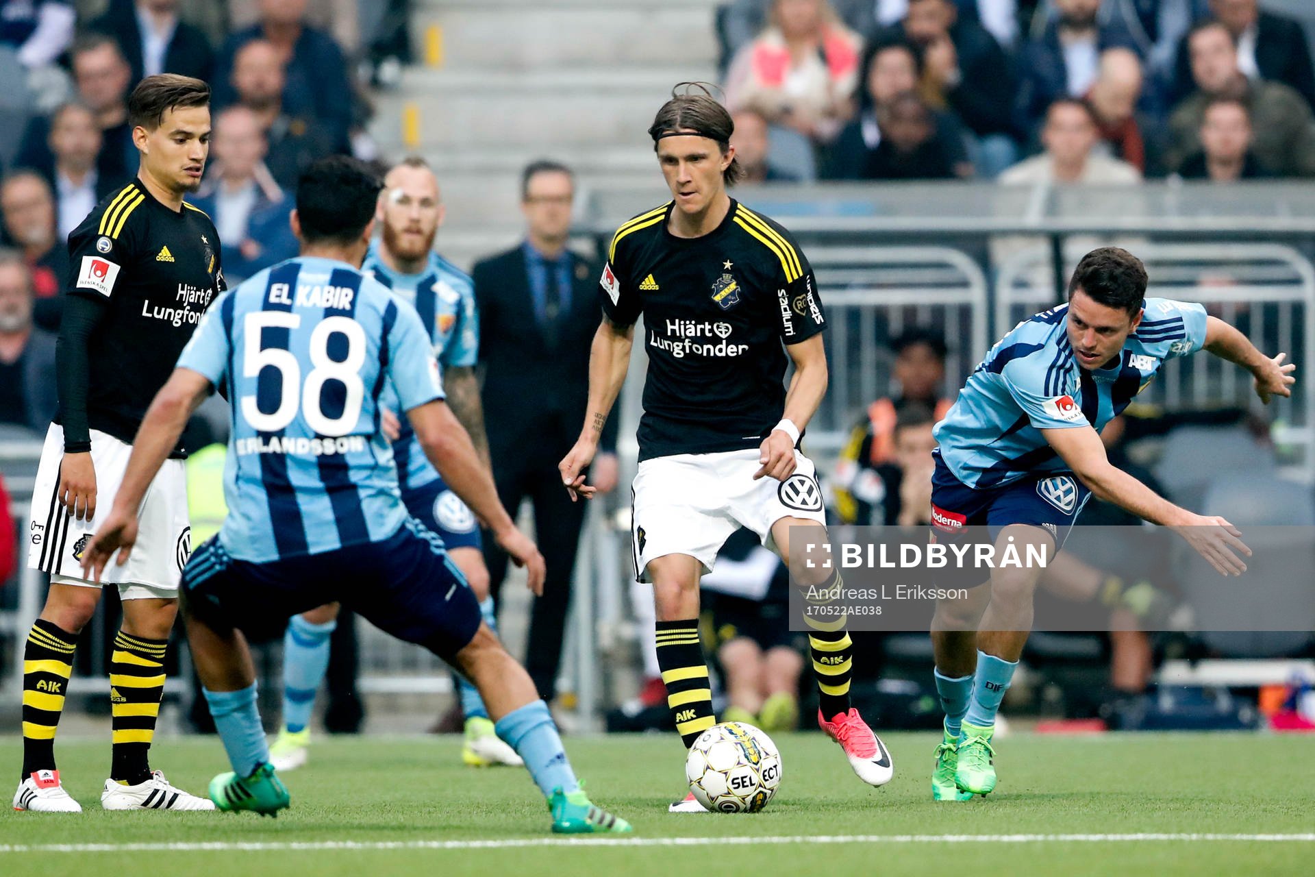 s Kristoffer Olsson och Djurgårdens Kerim Mrabti