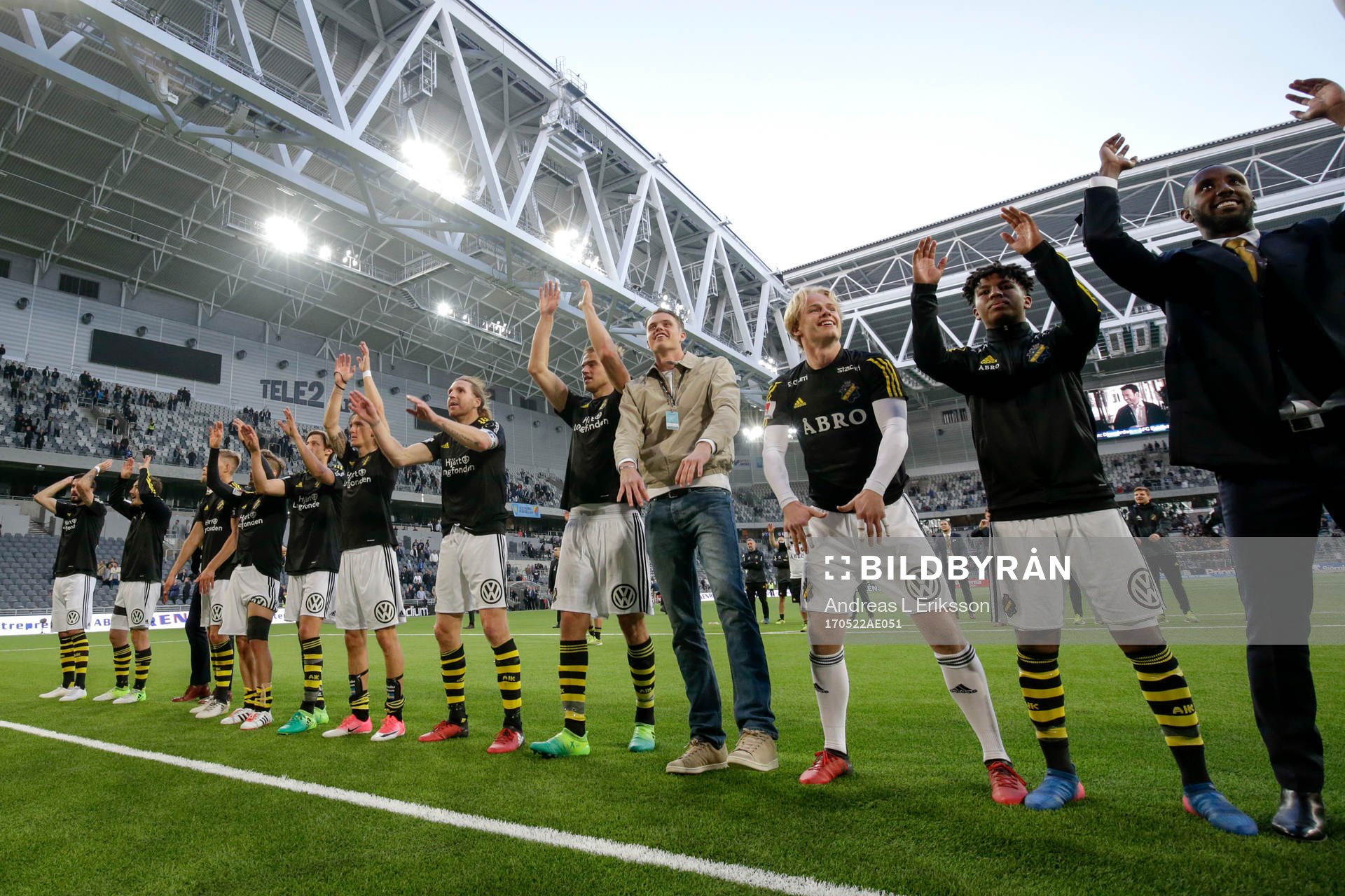 AIK jublar efter fotbollsmatchen i Allsvenskan mellan Djurgården och AIK den 22 maj 2017 i Stockholm. 
