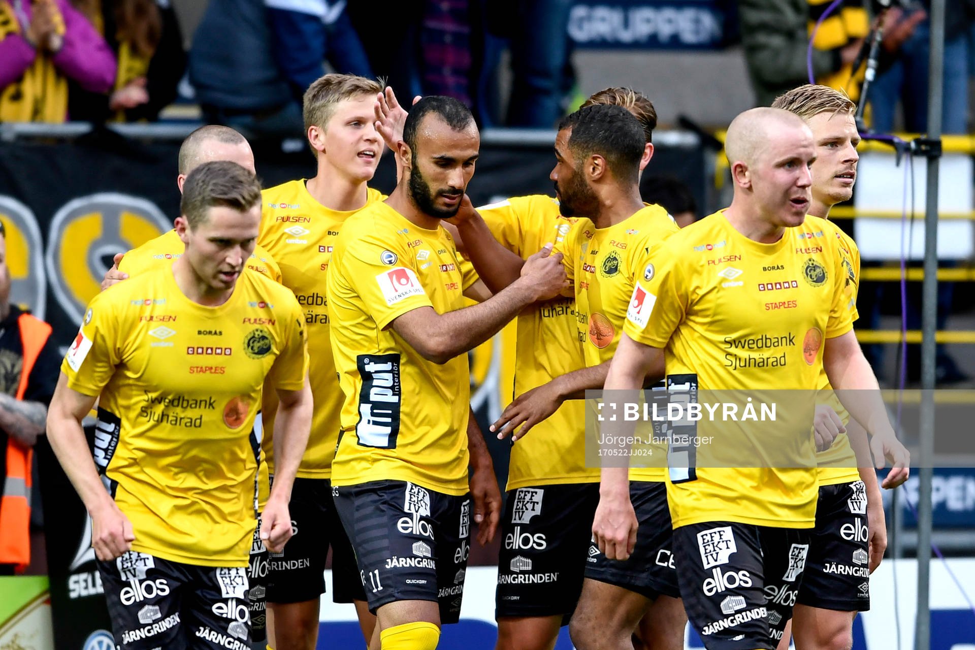 Elfsborgs Issam Jebali jublar med lagkamrater