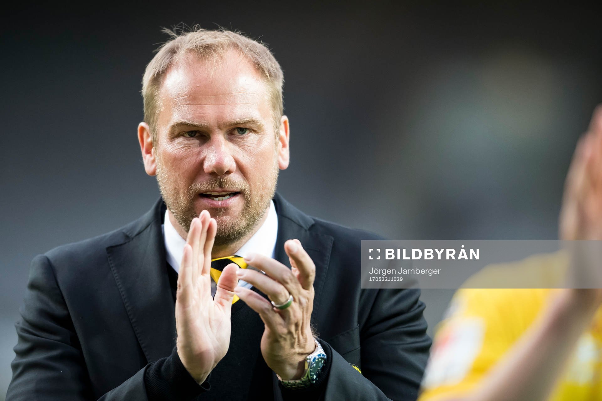 Elfsborgs manager Magnus Haglund jublar