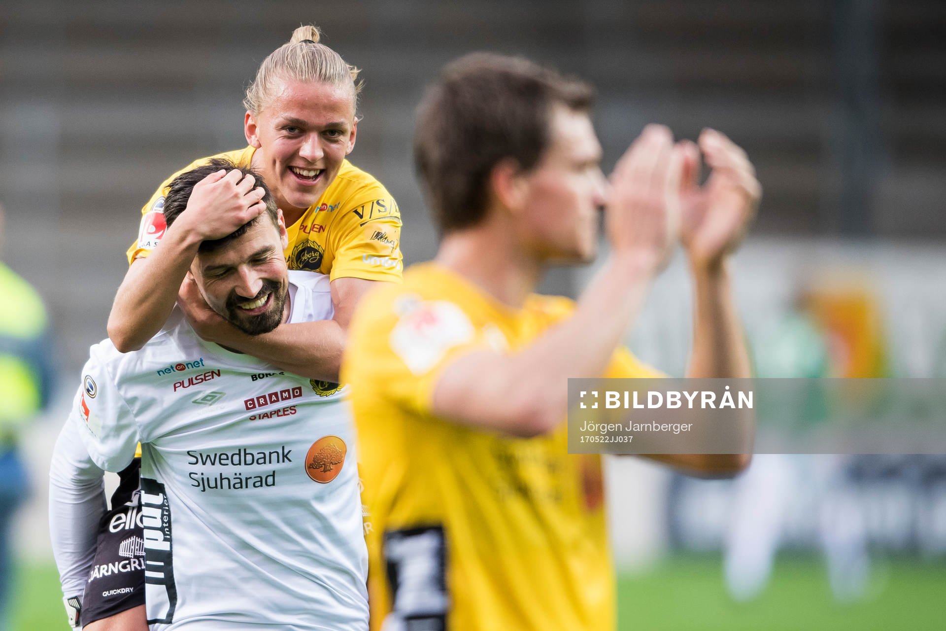 Elfsborgs Jesper Karlsson och målvakt Kevin Stuhr