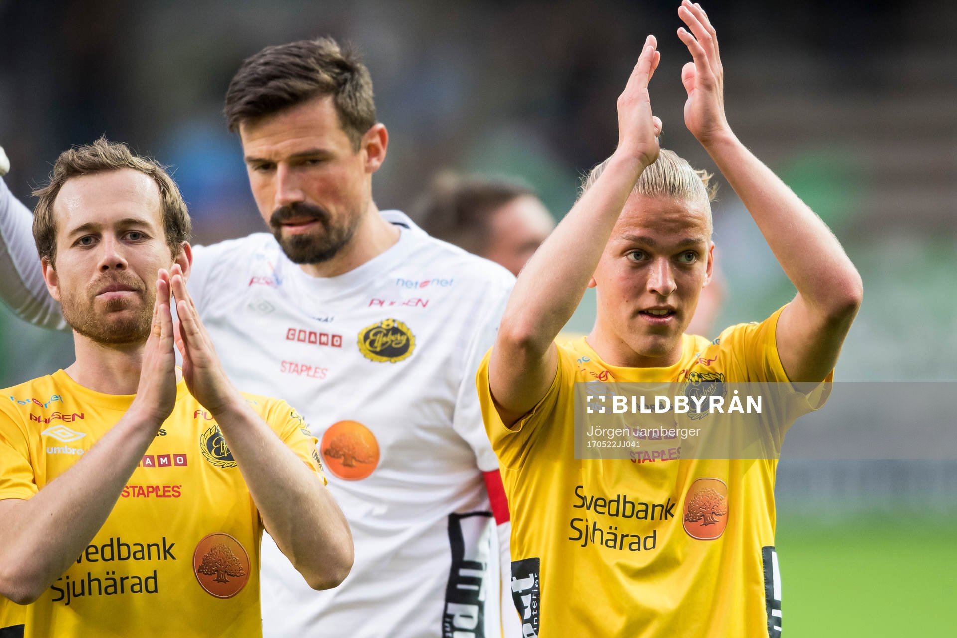 Elfsborgs Jesper Karlsson och Anders Randrup jublar efterunder fotbollsmatchen i Allsvenskan mellan Elfsborg och Jönköping den 22 maj 2017 i Borås.