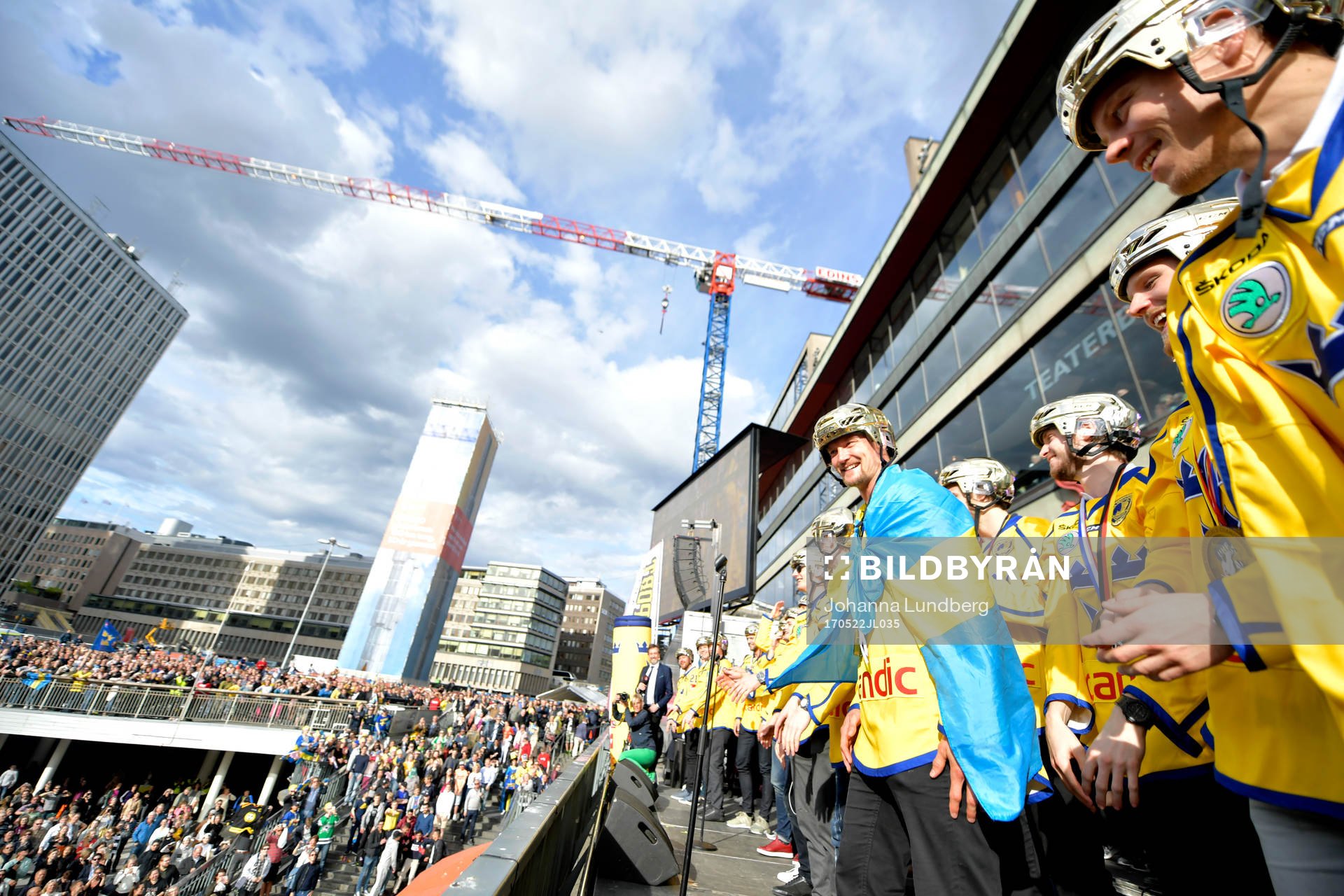 Laget på Sergels torg när Sveriges landslag i ishockey