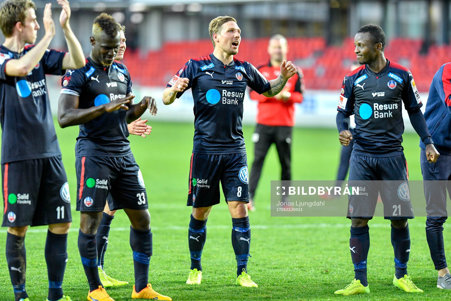 Helsingborgs Martin Christensen jublar med lagkamrater