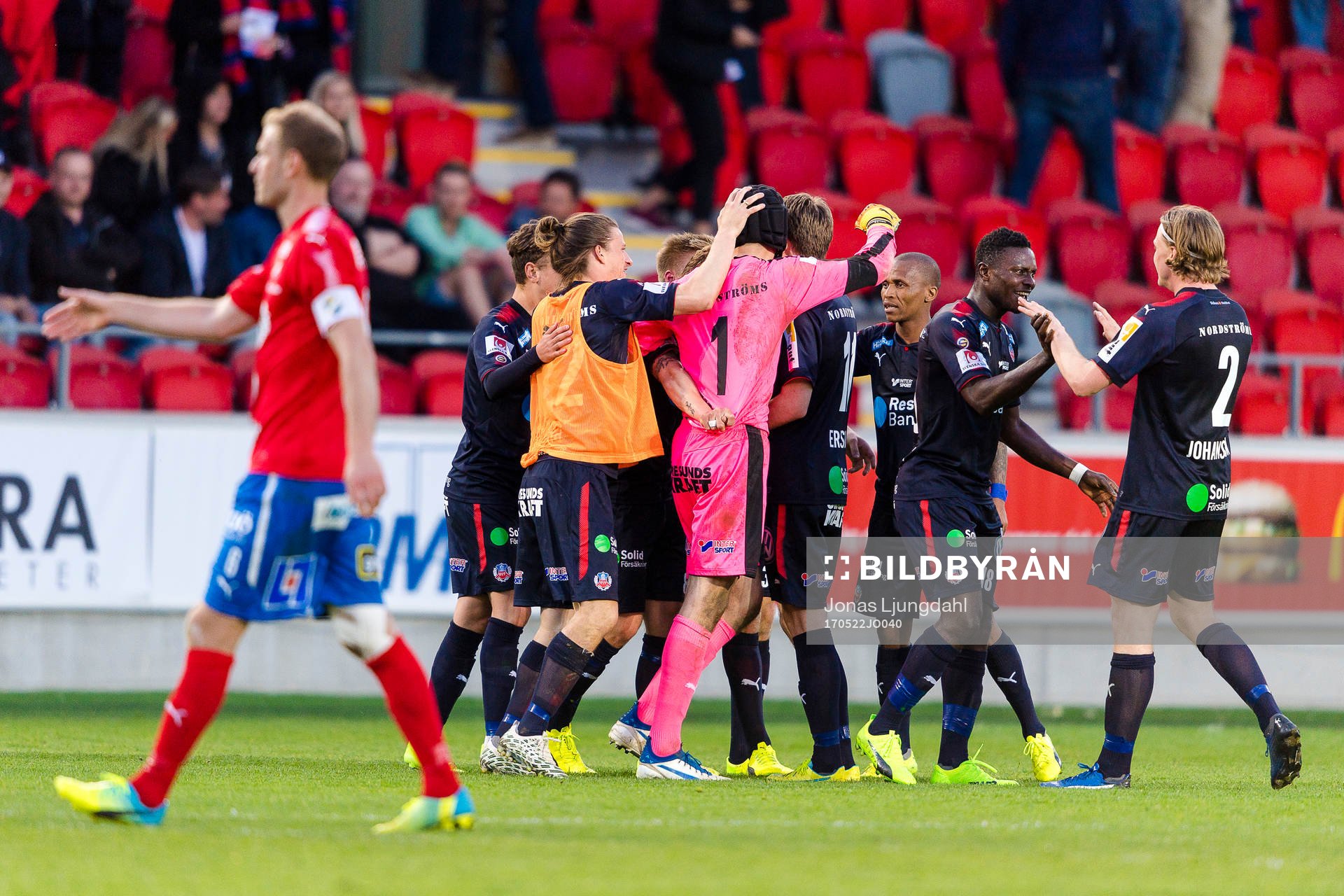 Helsingborgs spelare jublar