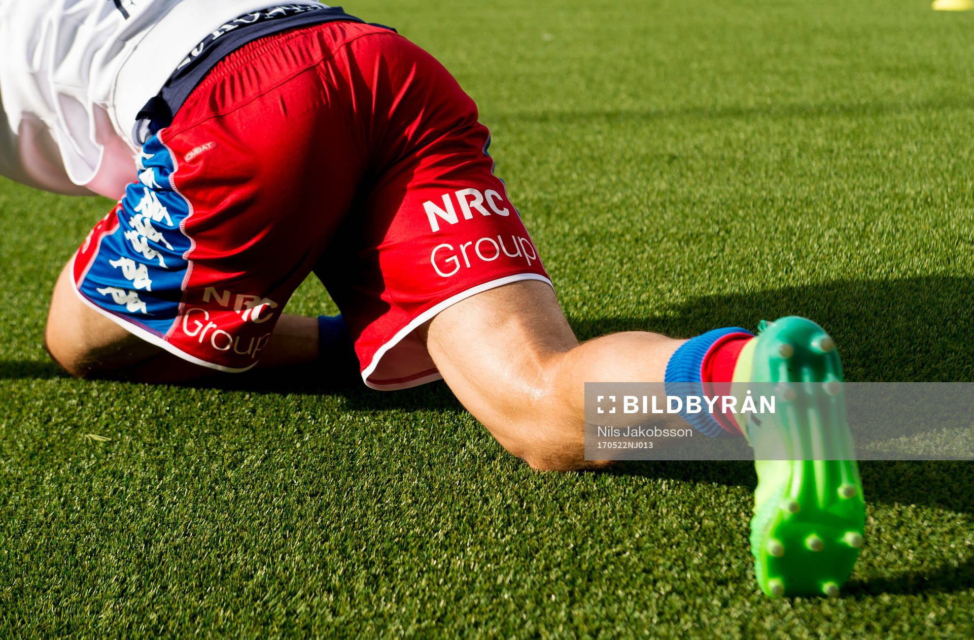 IFK Göteborgs Mattias Bjärsmyr stretchar innan