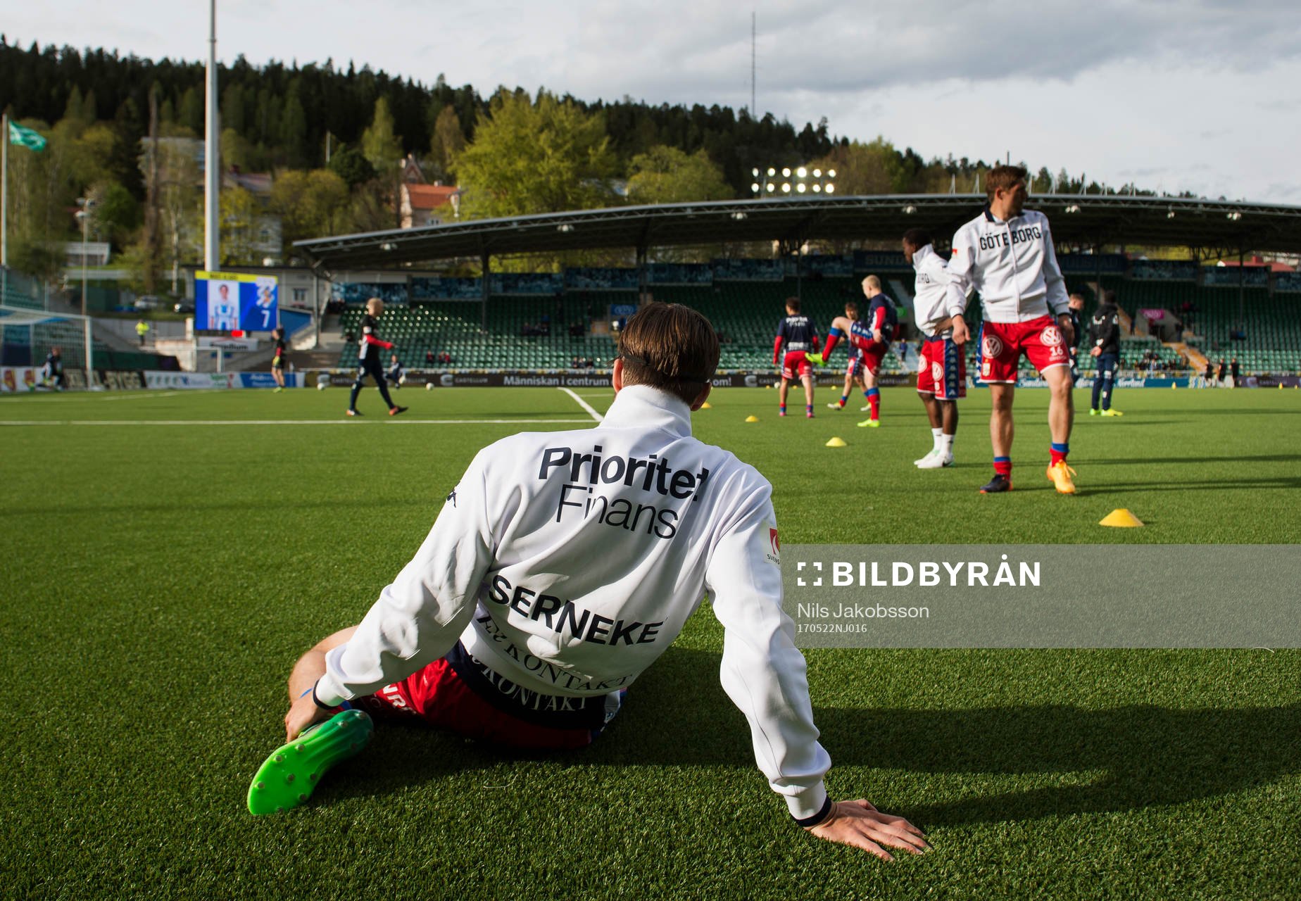 IFK Göteborgs Mattias Bjärsmyr stretchar innan