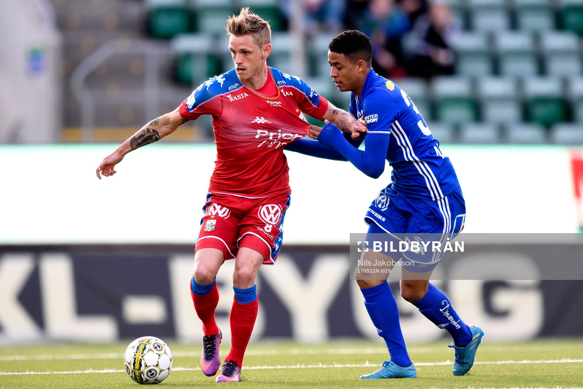 IFK Göteborgs Sören Rieks och Sundsvalls Jonathan Morsay