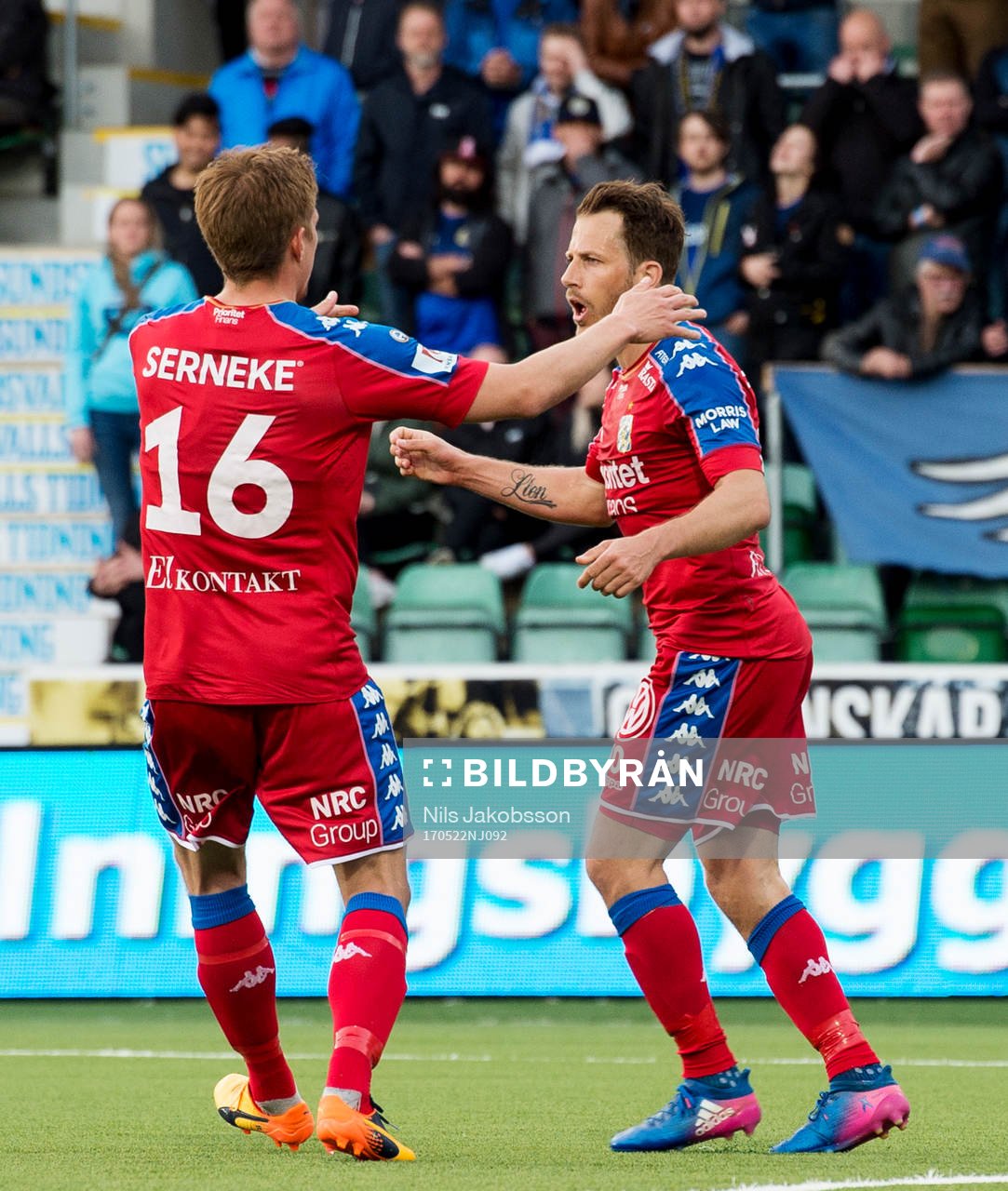 IFK Göteborgs Mikael Boman och Tobias Hysen jublar