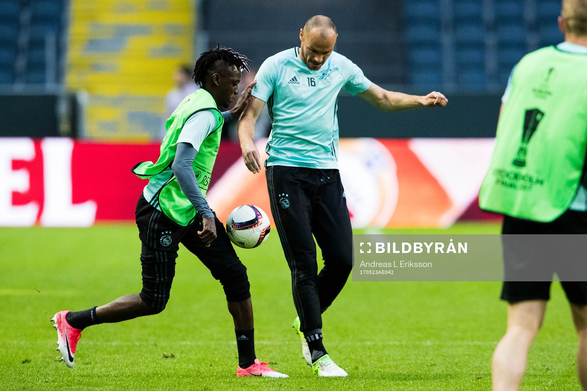 Ajax Bertrand Traoré och Heiko Westermann