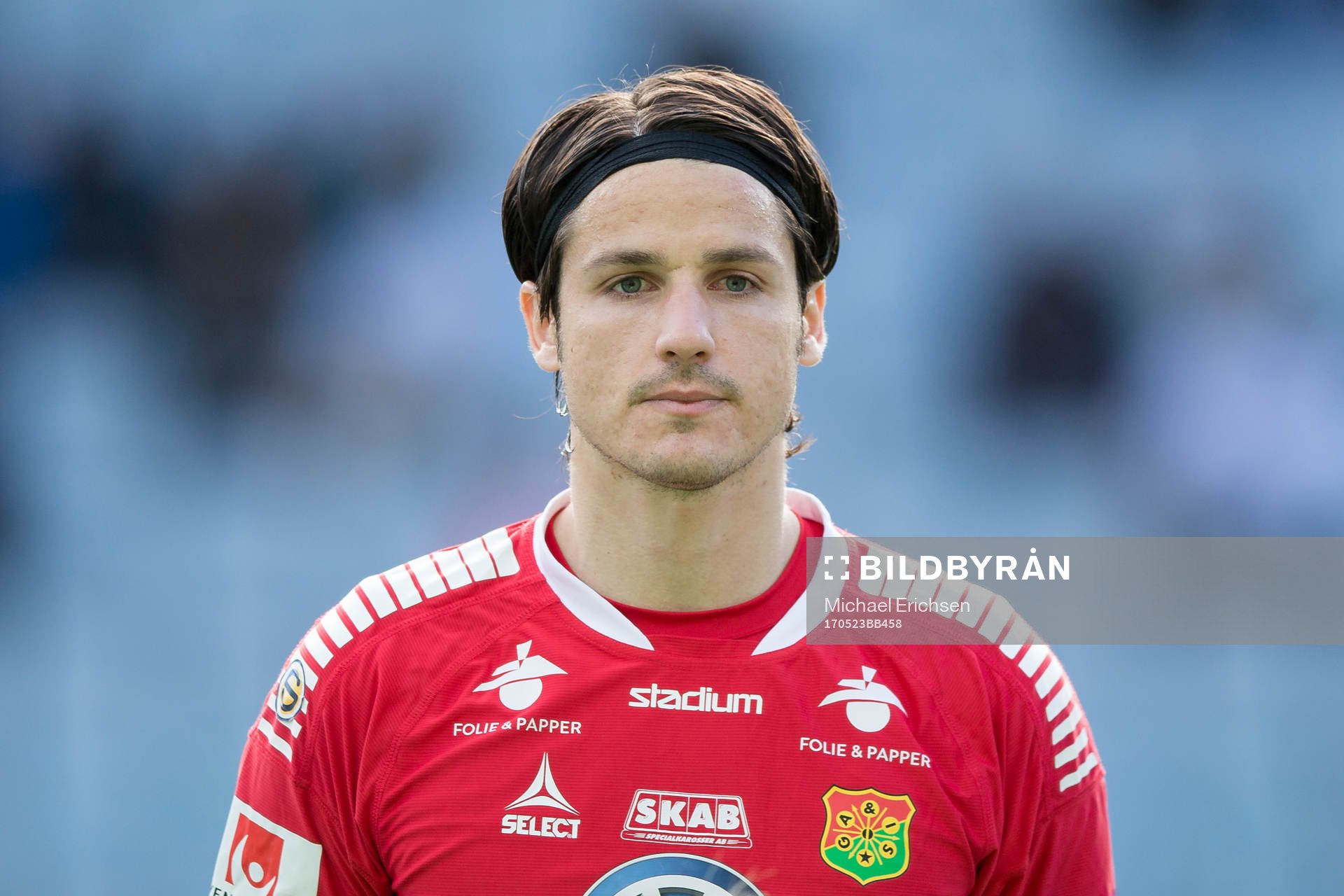 GAIS målvakt Damir Mehic på line up innan fotbollsmatchen