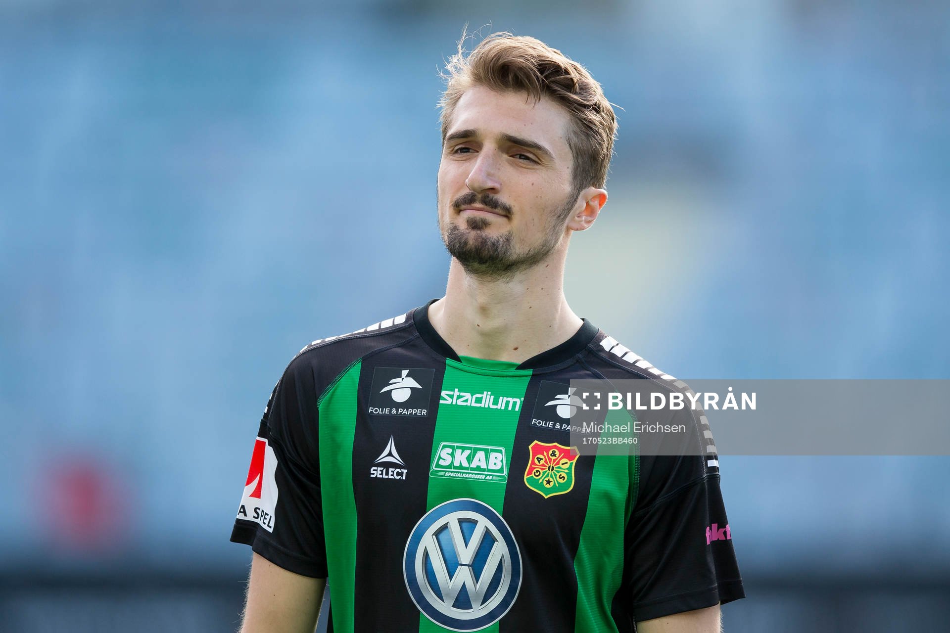 GAIS Dardan Rexhepi på line up innan fotbollsmatchen i