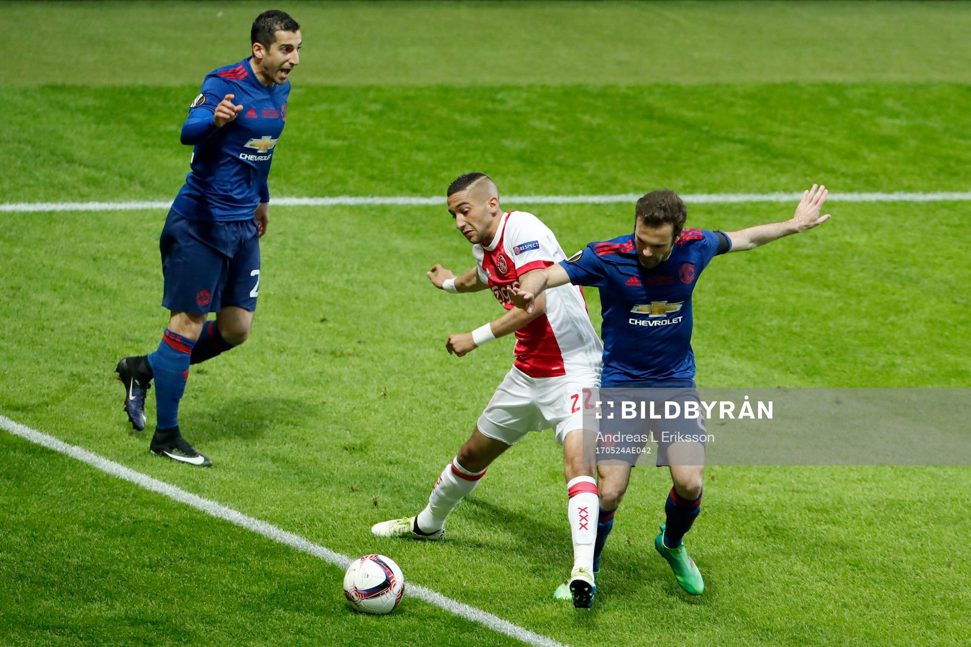 Manchester Uniteds Henrikh Mkhitaryan och Juan Mata