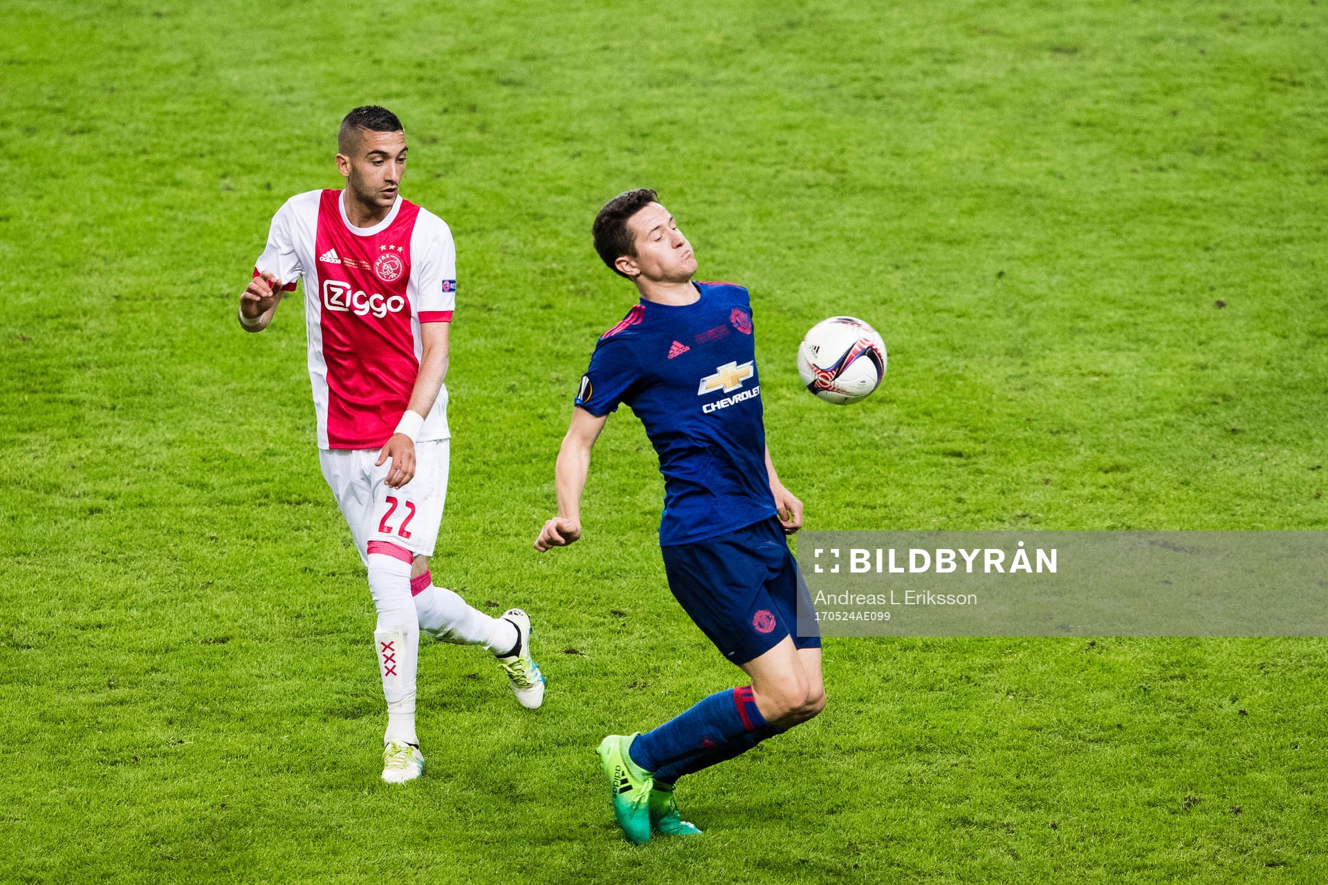 Ajax Hakim Ziyech och Manchester Uniteds Ander Herrera
