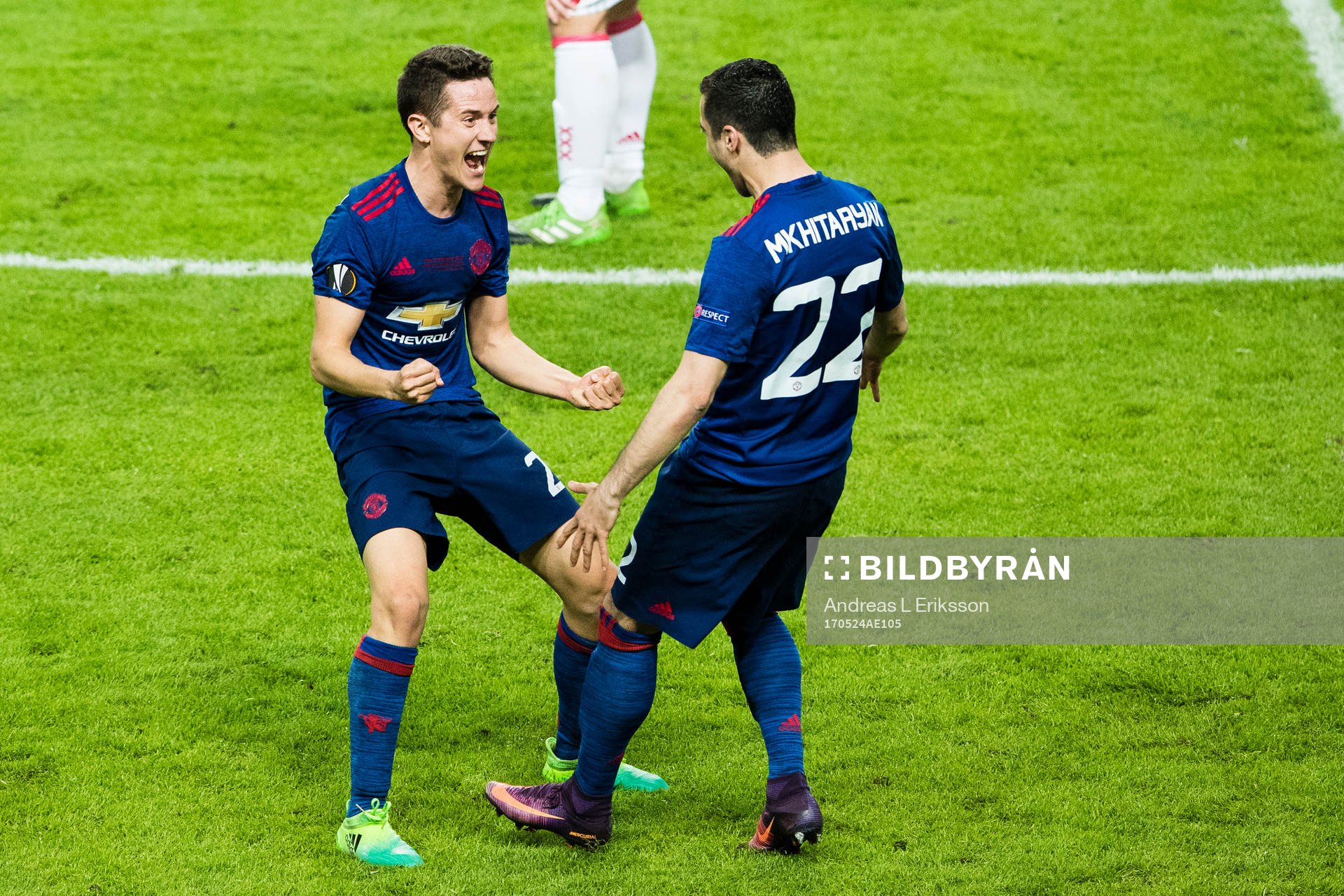 Manchester Uniteds Ander Herrera jublar