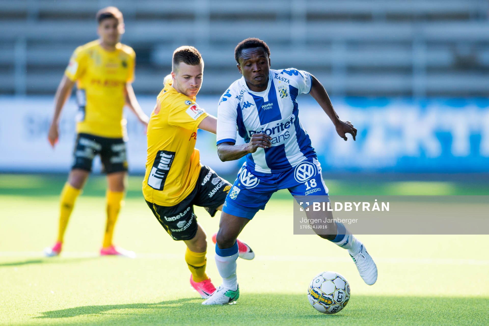 IFK Göteborgs Lawson Sabah och Elfsborgs Oscar Iglicar