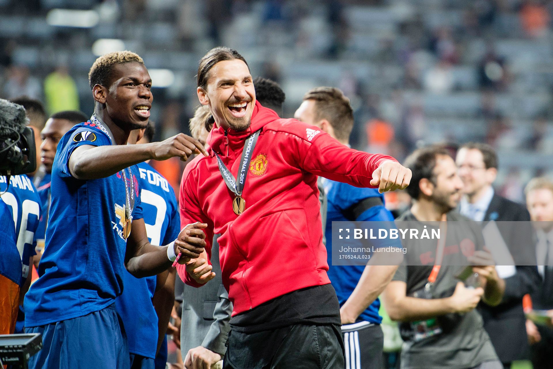 Manchester Uniteds Paul Pogba och Zlatan Ibrahimovic jublar