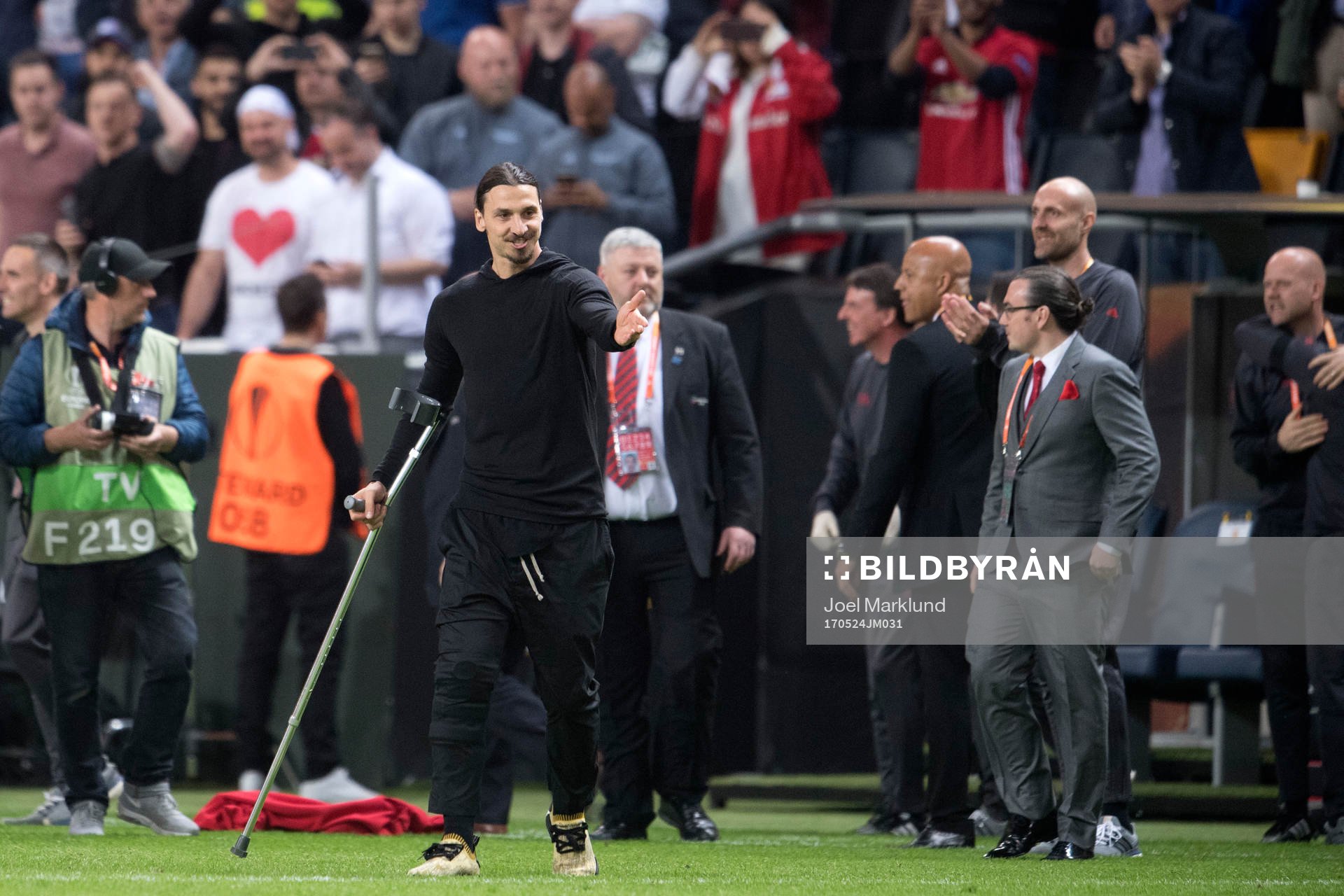 Manchester Uniteds Zlatan Ibrahimovic jublar