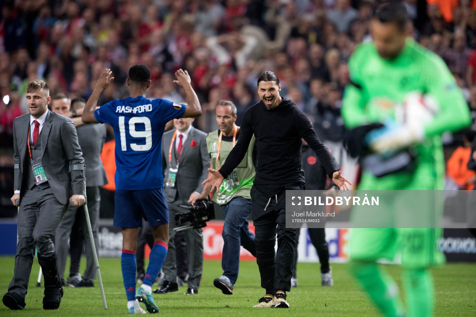 Manchester Uniteds Zlatan Ibrahimovic jublar med Marcus