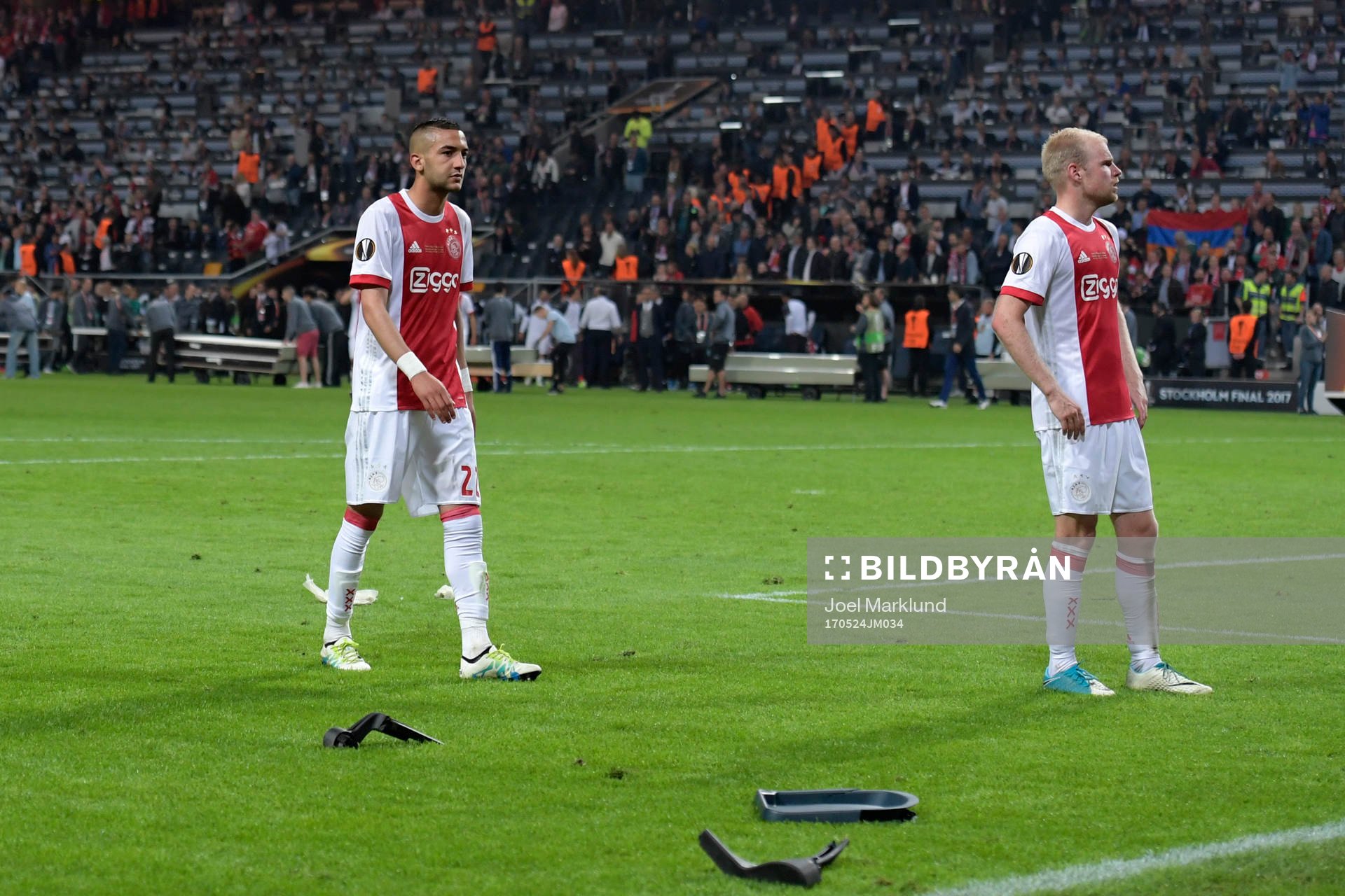 Ajax Hakim Ziyech och Davy Klaassen deppar