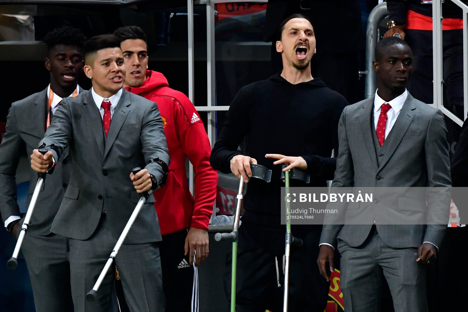Manchester Uniteds Zlatan Ibrahimovic reagerar vid