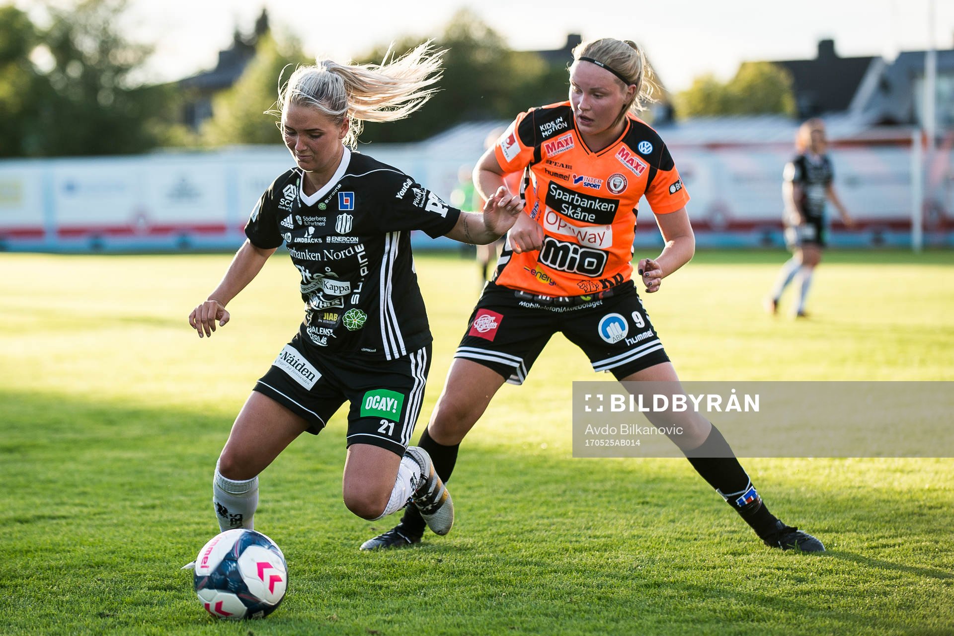 Kristianstads Rebecka Holm jagar Piteås Ronja Aronsson