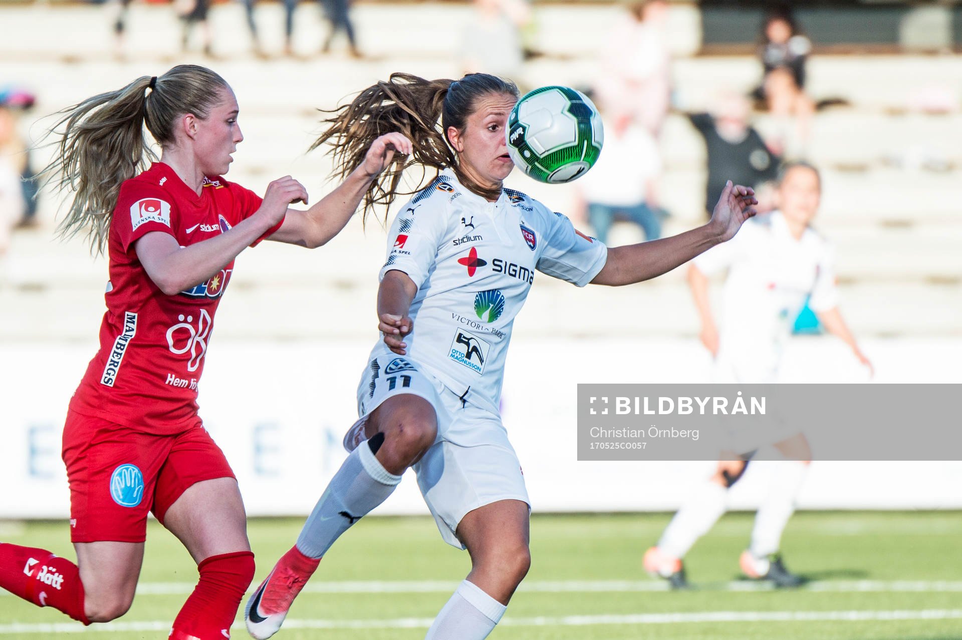 Örebros Emelie Andersson mor Rosengårds Lieke Martens