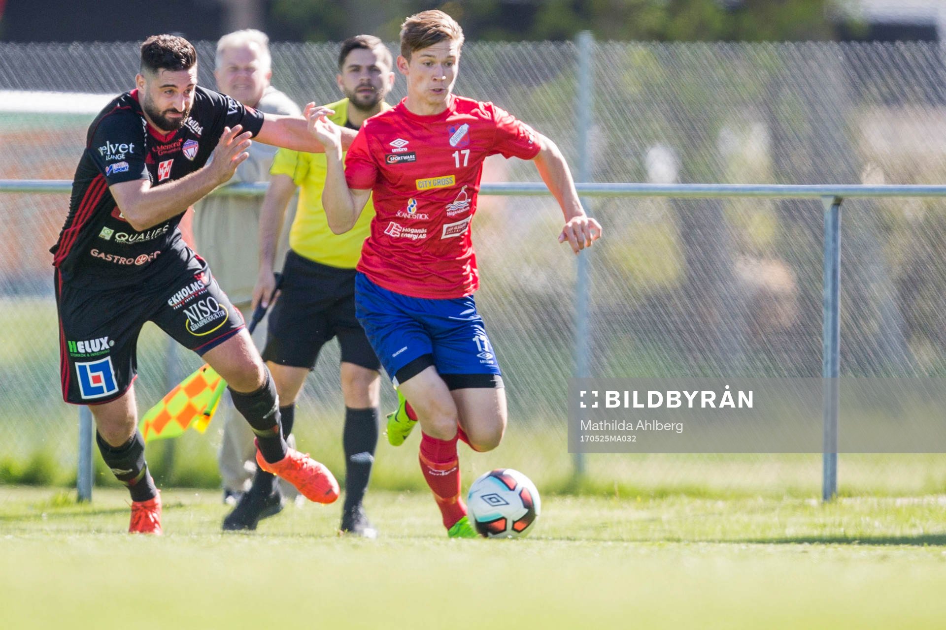 Höganäs Hugo Bogren under fotbollsmatchen i Divison 2 mellan Höganäs och Assyriska IK den 25 maj 2017 i Höganäs.