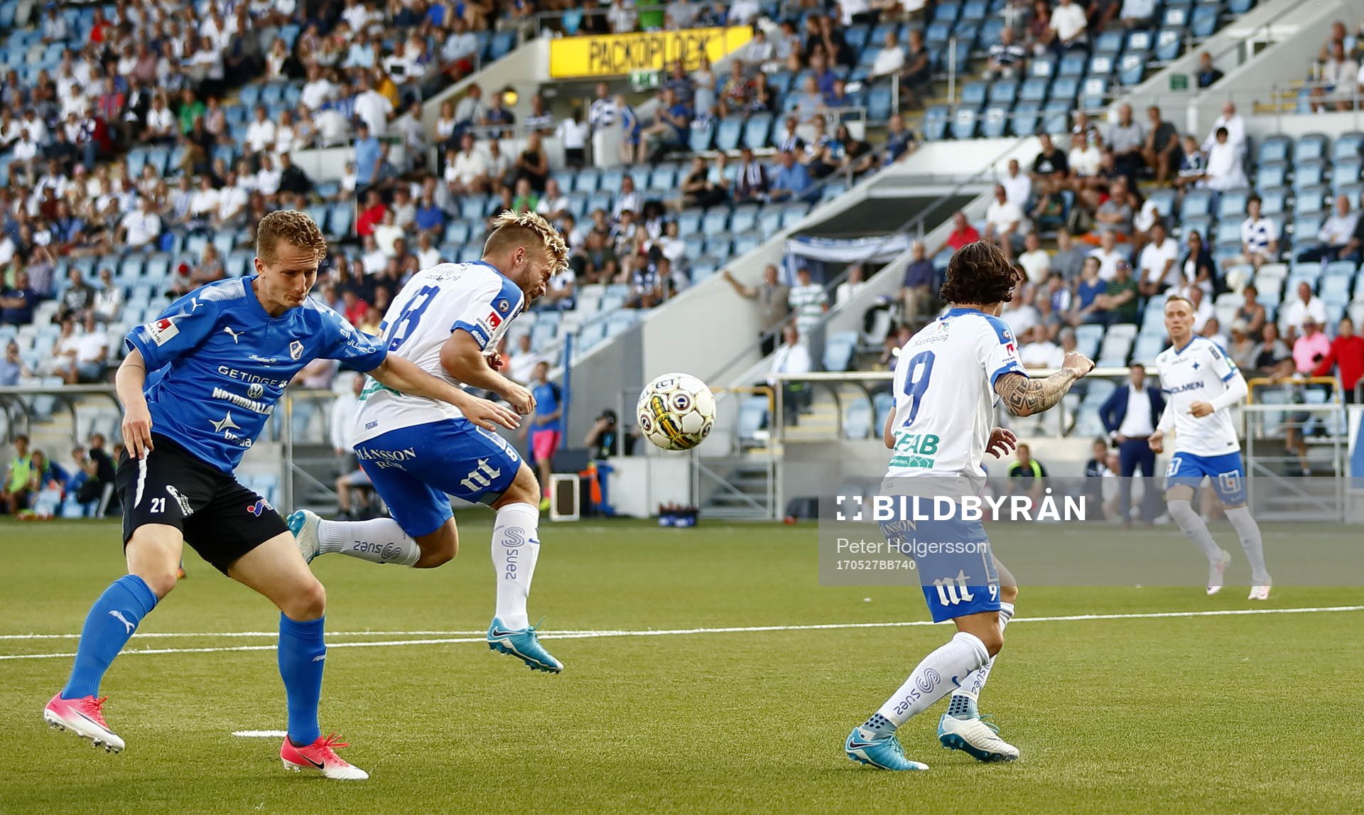 Norrköpings Nicklas Bärkroth gör mål 2-1