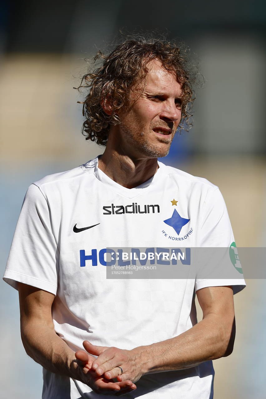 Jubileumsmatchen i fotboll mellan veteraner i Norrköping