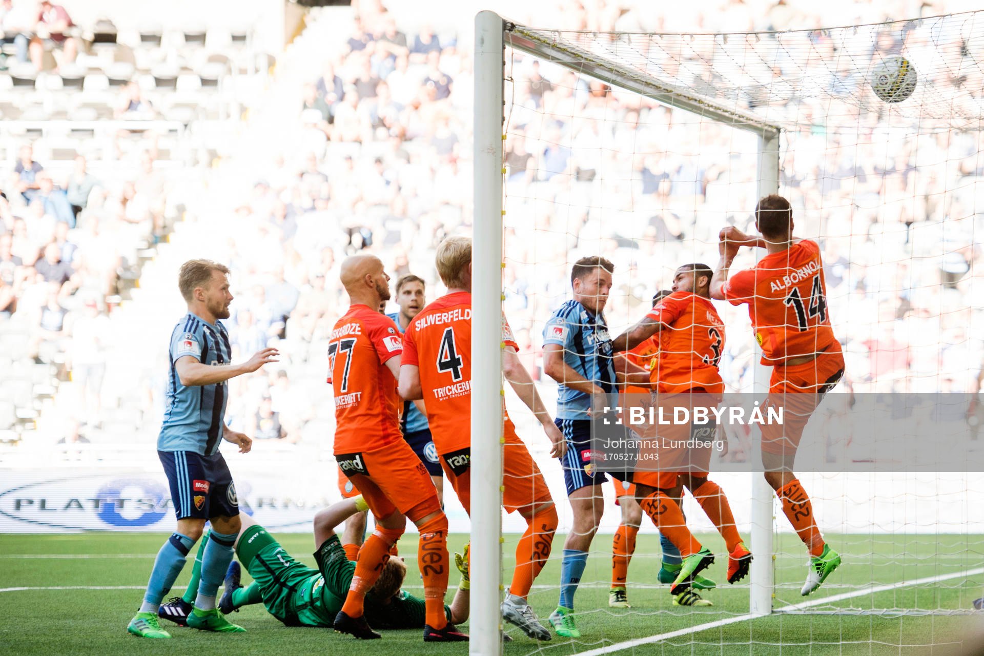 Djurgårdens Kerim Mrabti gör 3-1 under fotbollsmatchen i Allsvenskan mellan Djurgården och AFC Eskilstuna den 27 maj 2017 i Stockholm.