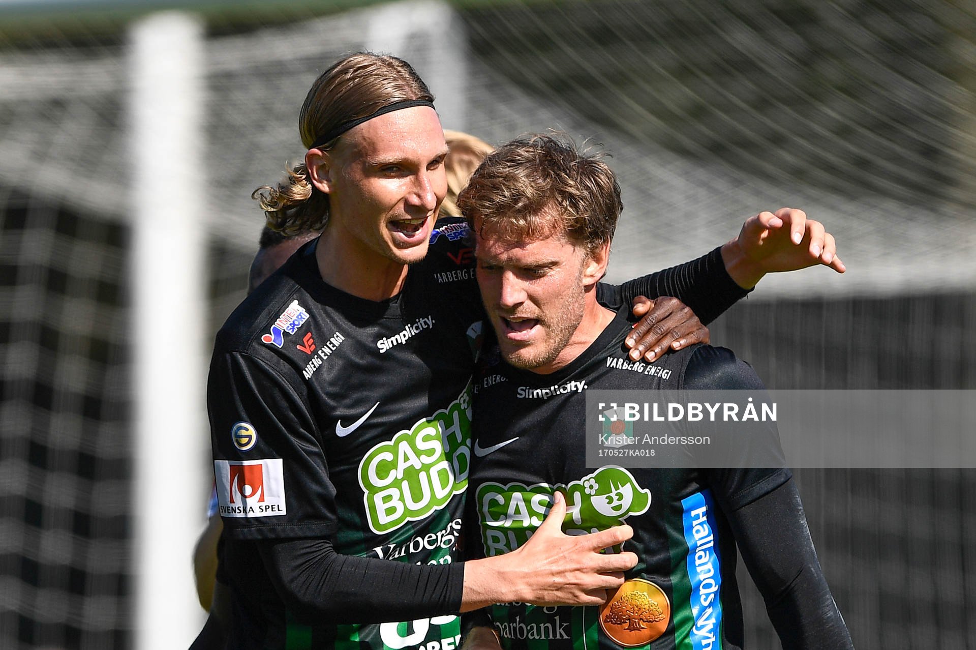 Varbergs Eric Nilsson och Karl Söderström jublar