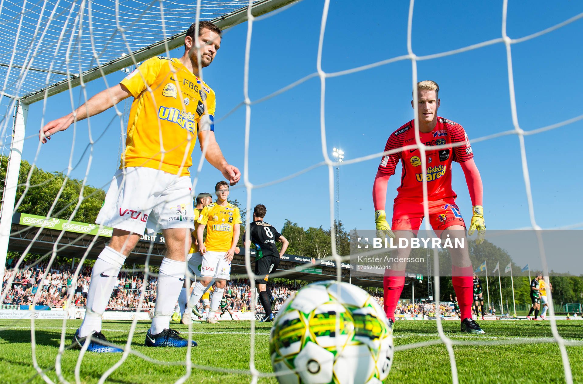 Varbergs Peter Nyström nickar in 3-3 och Falkenbergs David