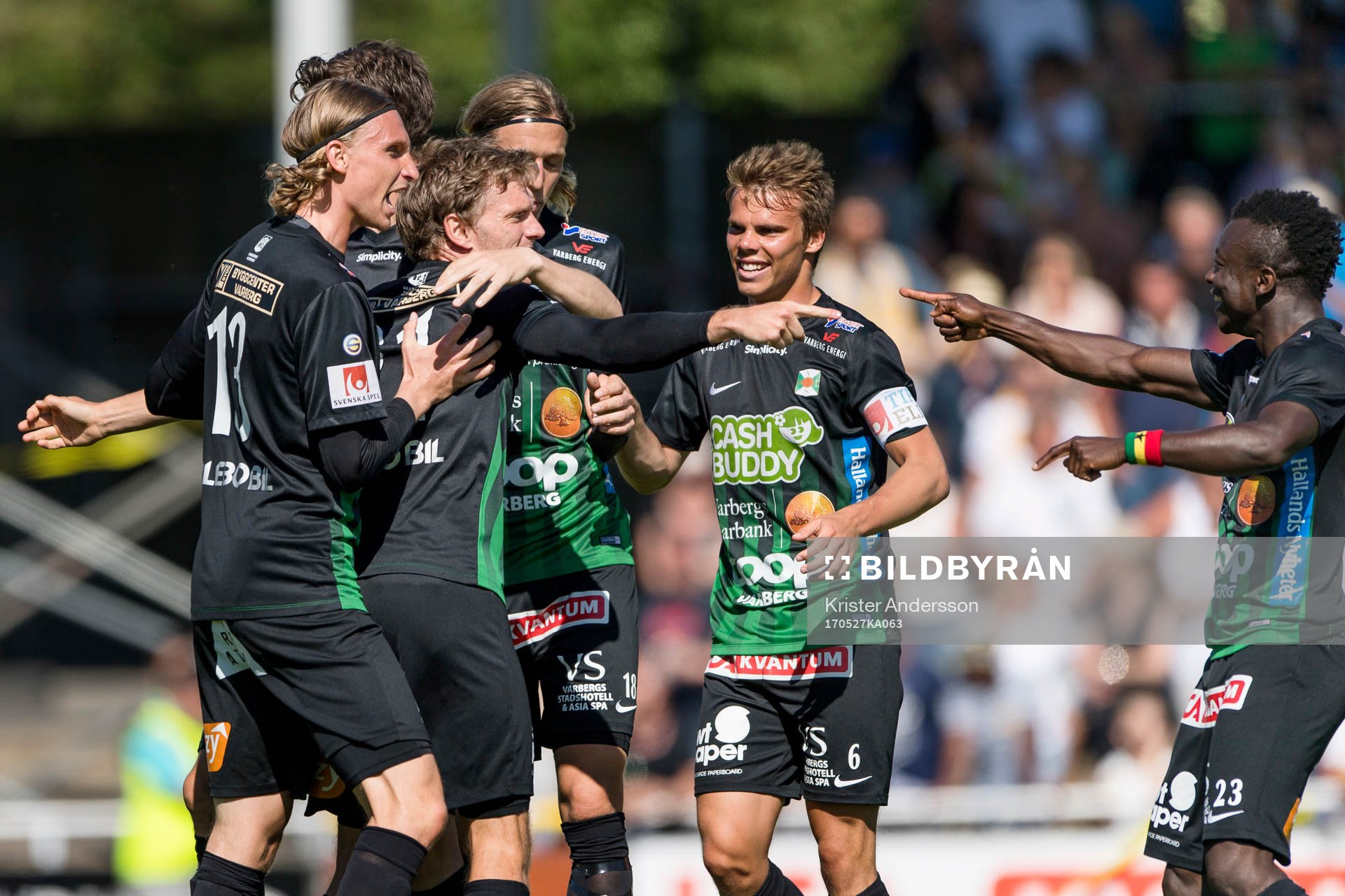Varbergs spelare jublar