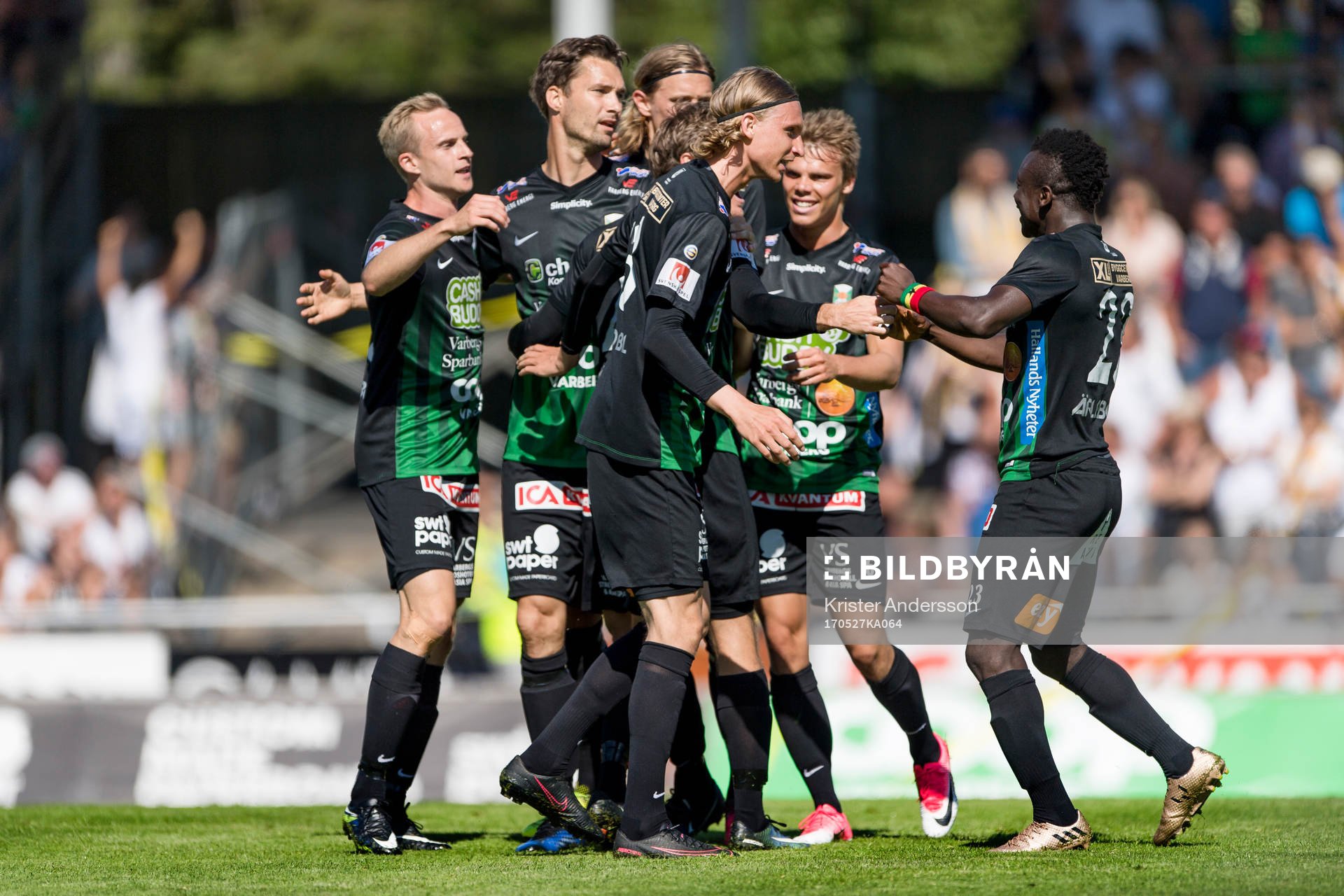 Varbergs spelare jublar